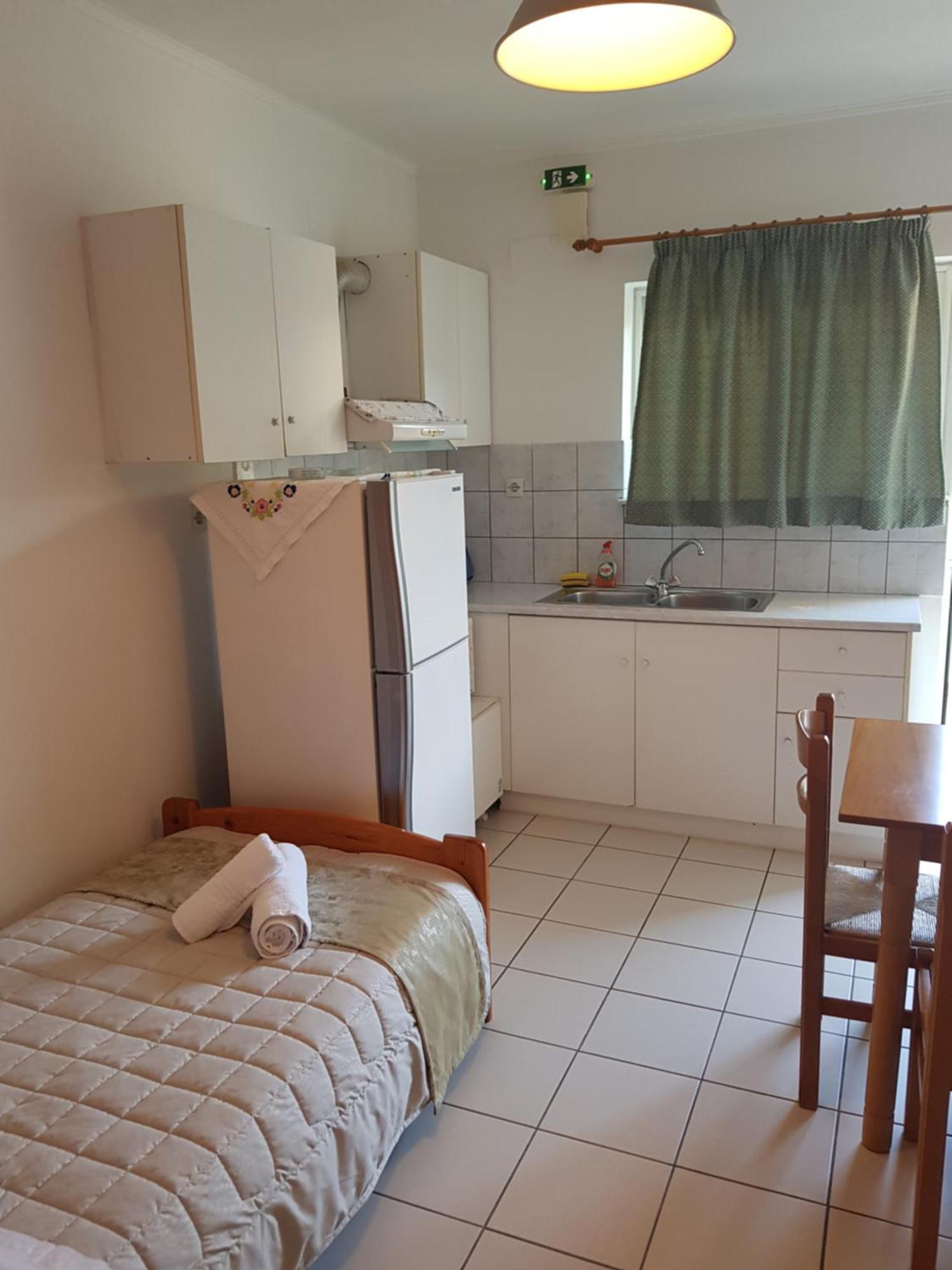 Schinas Apts. Apartment Tolofon Bilik gambar
